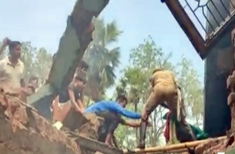 ବାଣ ବିସ୍ଫୋରଣ, କୋଠା ଭୁଶୁଡ଼ି ୨ ମୃତ