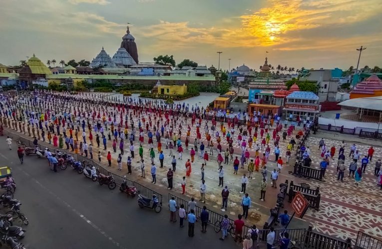 ବଡ଼ଦାଣ୍ଡରେ ‘ବନ୍ଦେ ଉତ୍କଳ ଜନନୀ’ ଗାନର ଅପୂର୍ବ ଦୃଶ୍ୟ