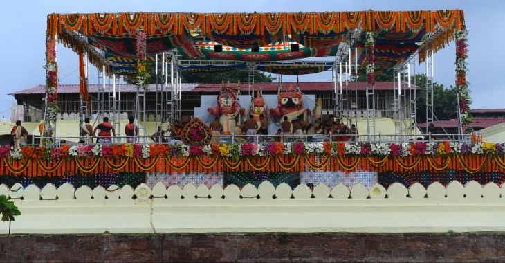 ପବିତ୍ର ଦେବସ୍ନାନ ପୂର୍ଣ୍ଣିମା : ସ୍ନାନମଣ୍ଡପରେ ବିଜେ ଚତୁର୍ଦ୍ଧାମୂର୍ତ୍ତି, ୧୦୮ ଗରା ସୁବାସିତ ଜଳରେ ସ୍ନାନ କରୁଛନ୍ତି ଶ୍ରୀଜିଉ