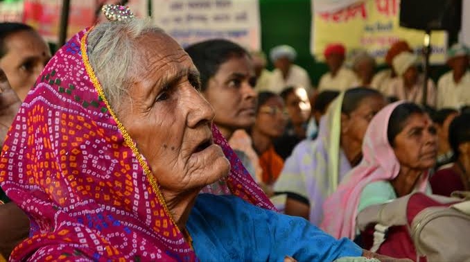 ପେନ୍‌ସନ୍ ପାଇଁ ଆଧାର ଯାଂଚ ବାଧ୍ୟତାମୂଳକ କରିବା ଘଟଣାରେ ୧୧ଲକ୍ଷରୁ ଅଧିକ ପେନ୍‌ସନ୍‌ଭୋଗୀ ଲାଭ ହରାଇ ପାରନ୍ତି