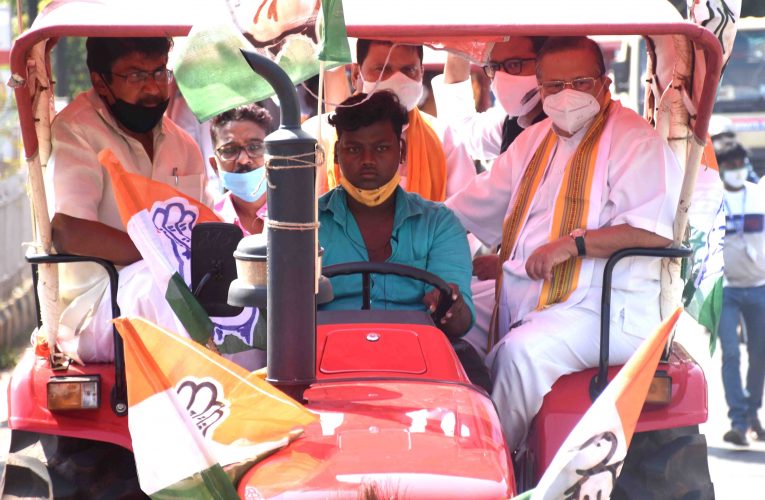 କେନ୍ଦ୍ର ସରକାରଙ୍କ କୃଷି ଆଇନ୍ ବିରୁଦ୍ଧରେ ପିସିସି ପକ୍ଷରୁ କ୍ଷେତ ବଂଚାଅ ଶୋଭାଯାତ୍ରା