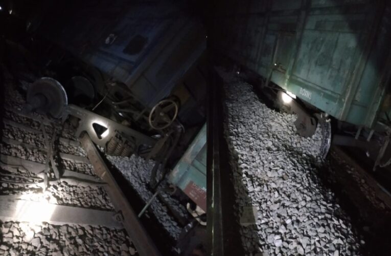 ମାଲବାହୀ ଟ୍ରେନର ୬ଟି ବଗି ଲାଇନଚ୍ୟୁତ